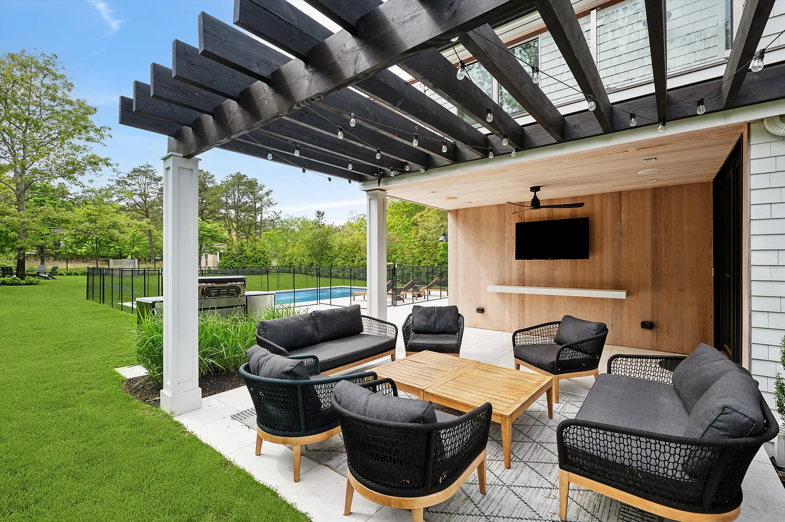 The Canoe Villa