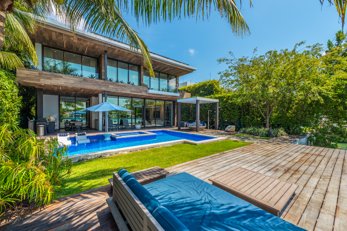 The Regina Villa