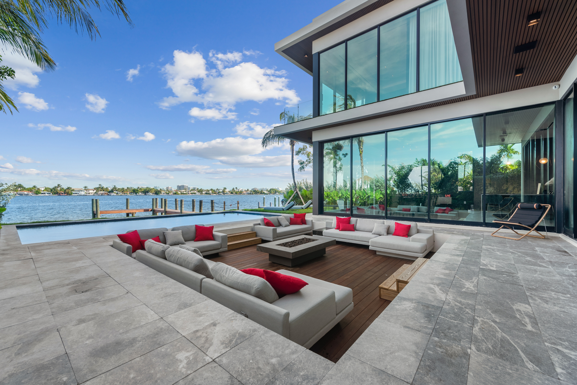 The Una Villa