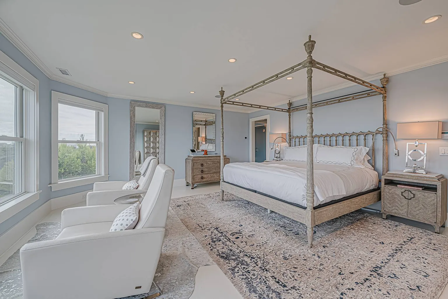 The Exandra Villa