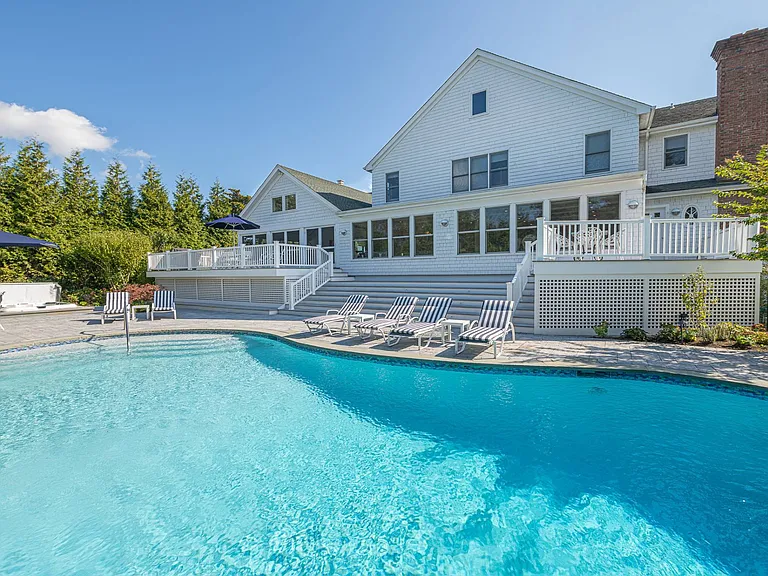 The Exandra Villa