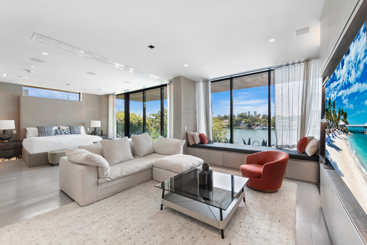 The Regina Villa