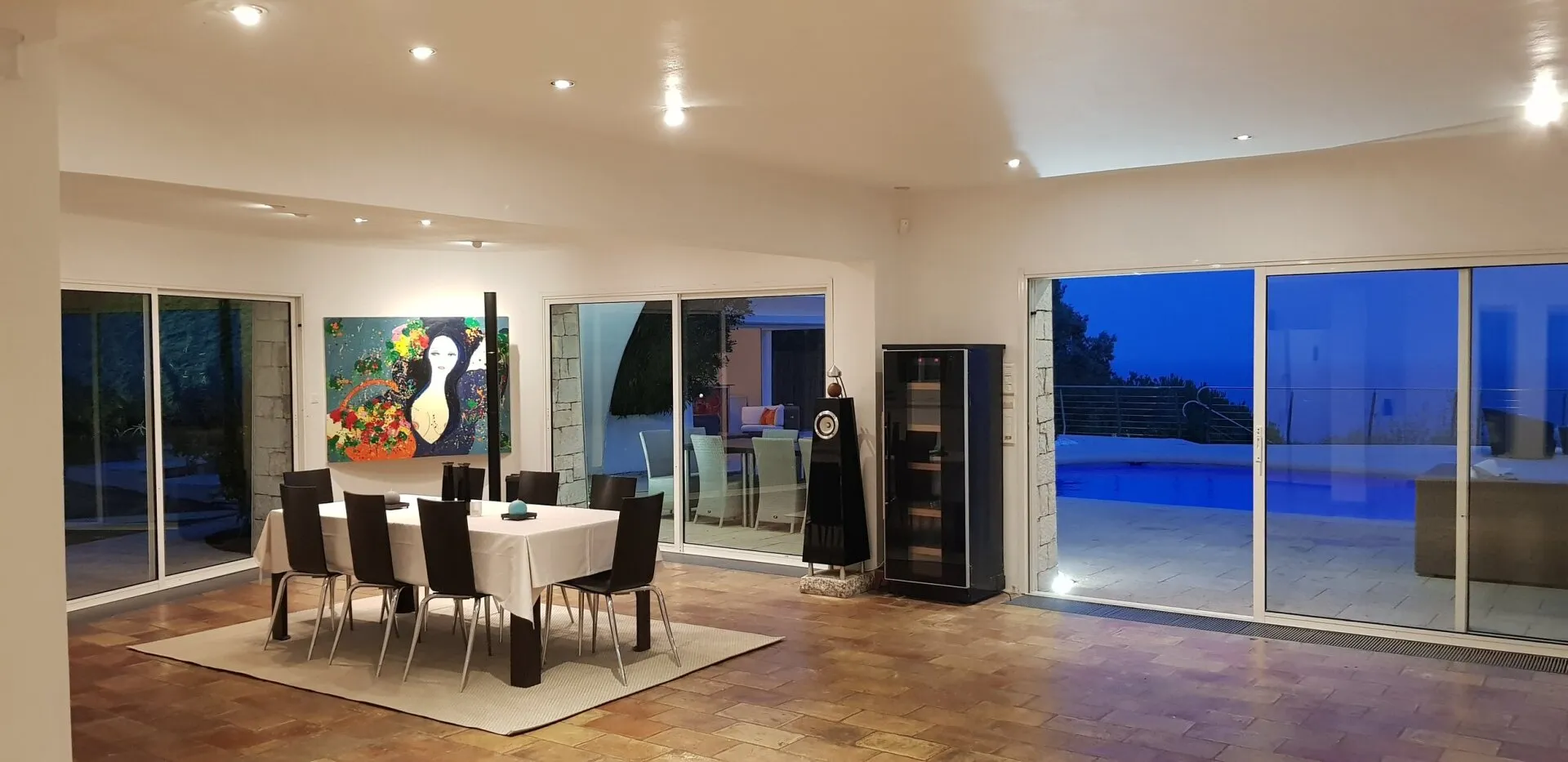 The Roxy Villa