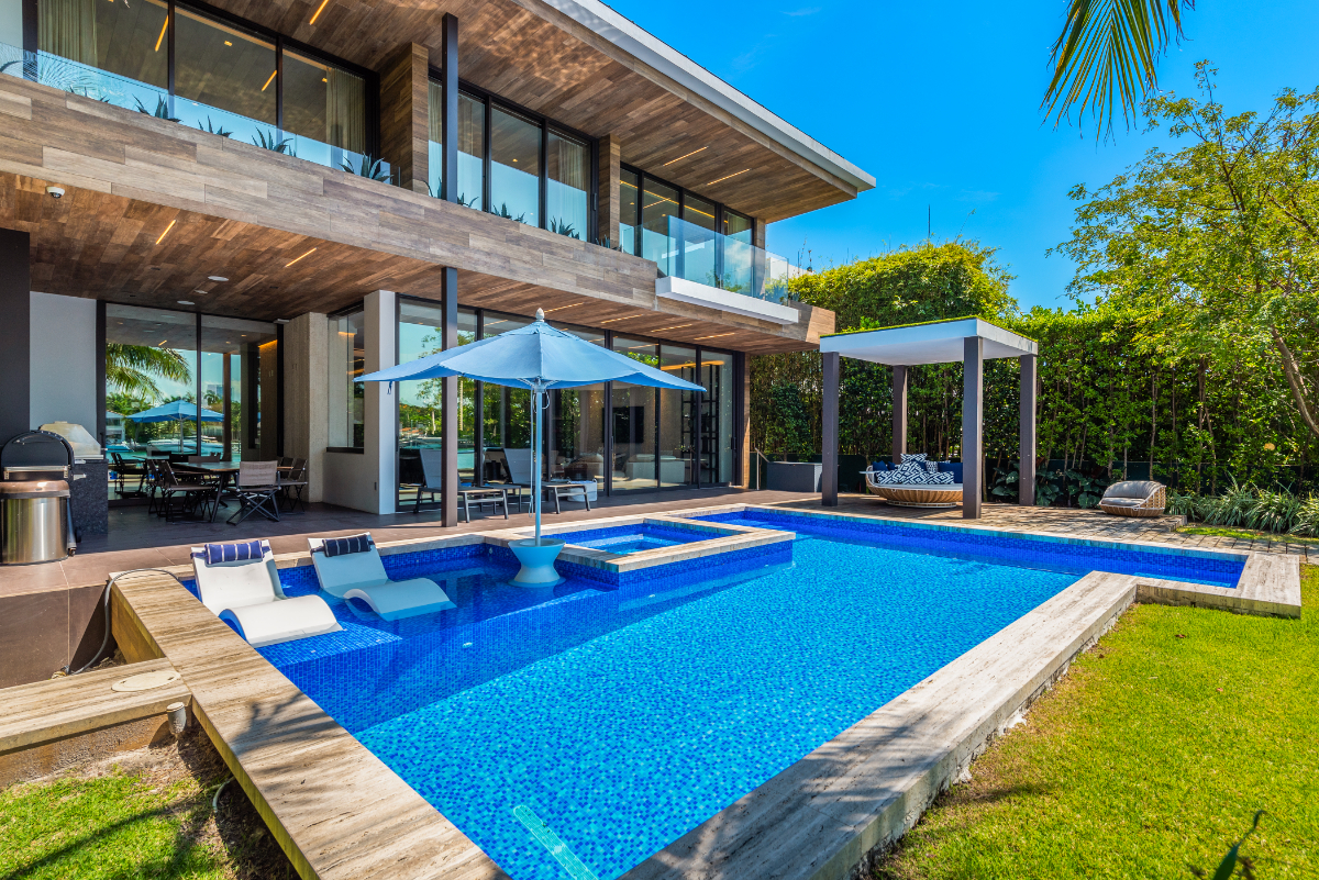 The Regina Villa