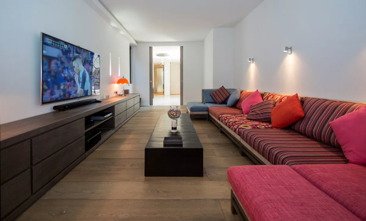 The Leora Villa