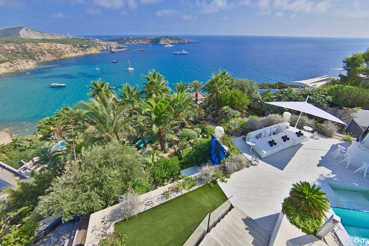The Bora Villa