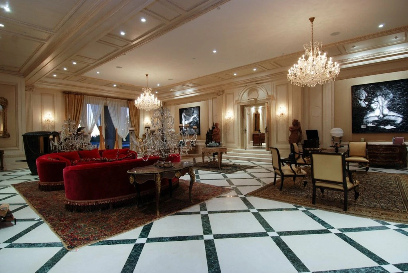 The Lania Mansion
