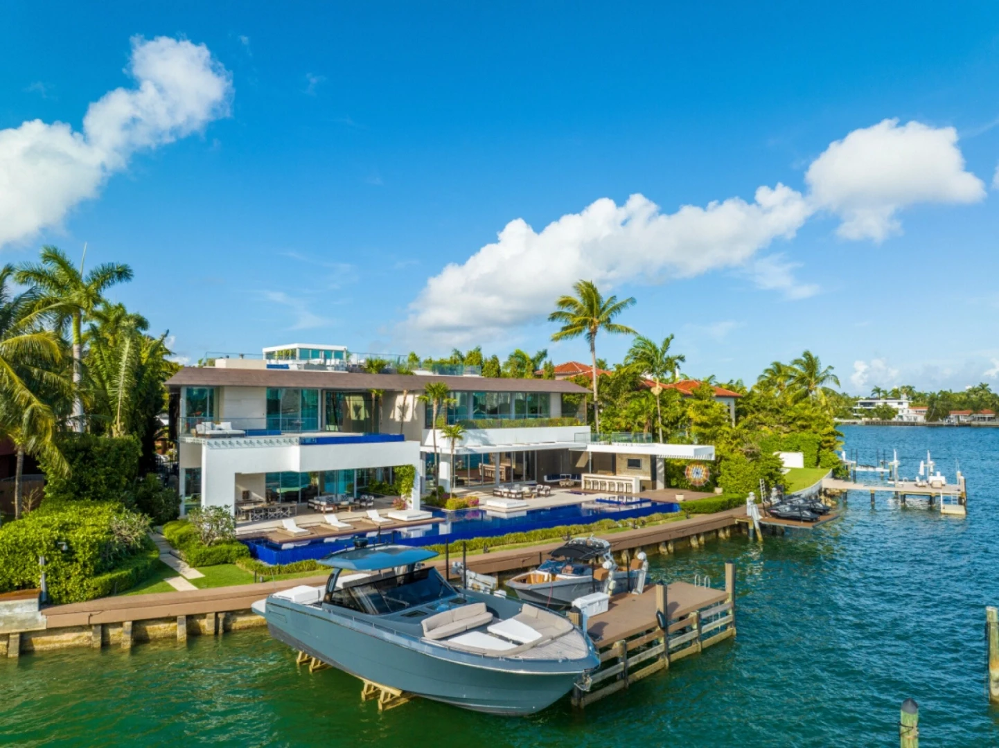 The Lido Mansion