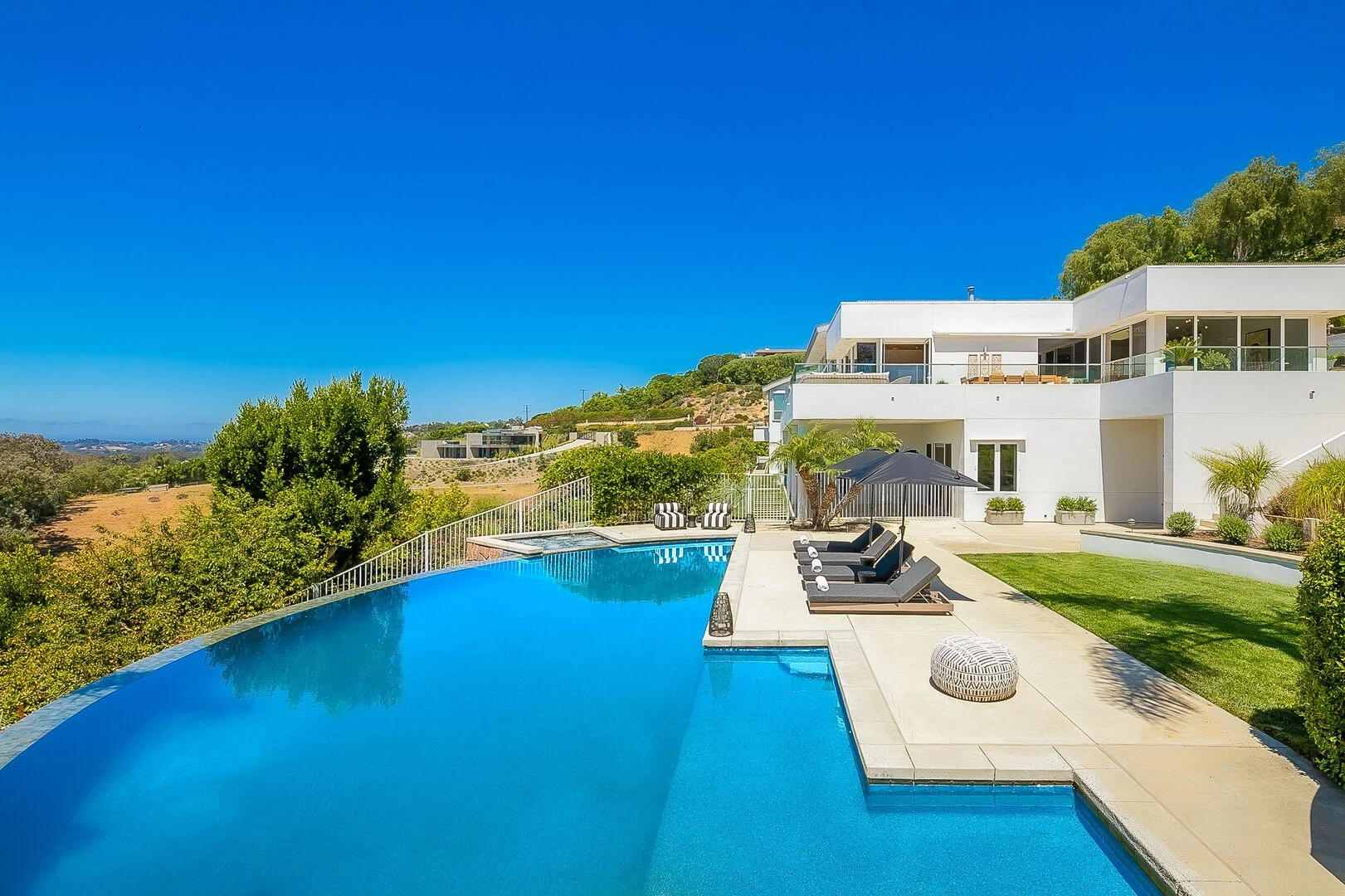 The Winding Estate
