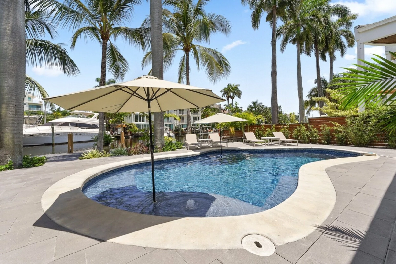 The Azul Villa