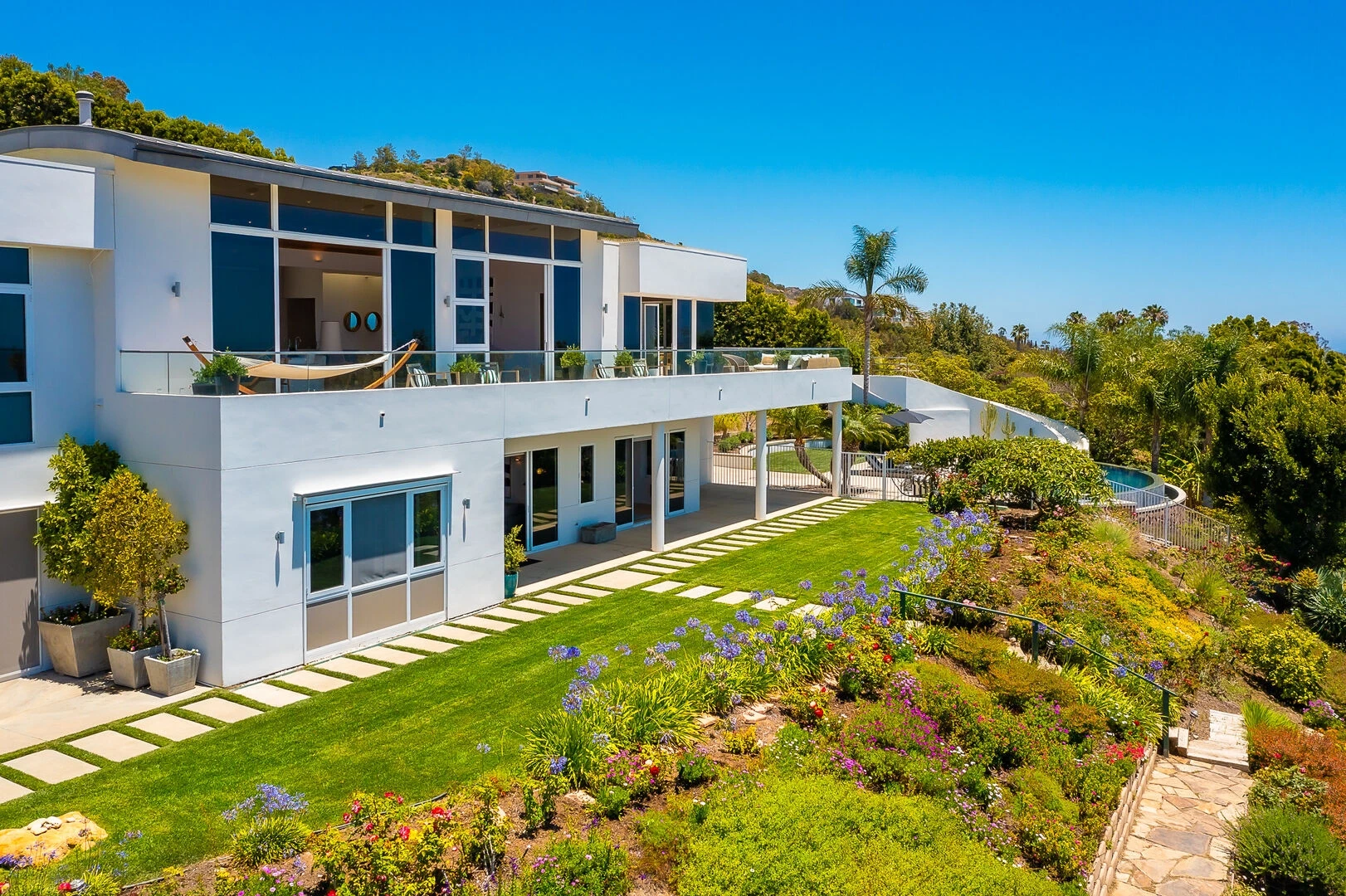 The Winding Estate