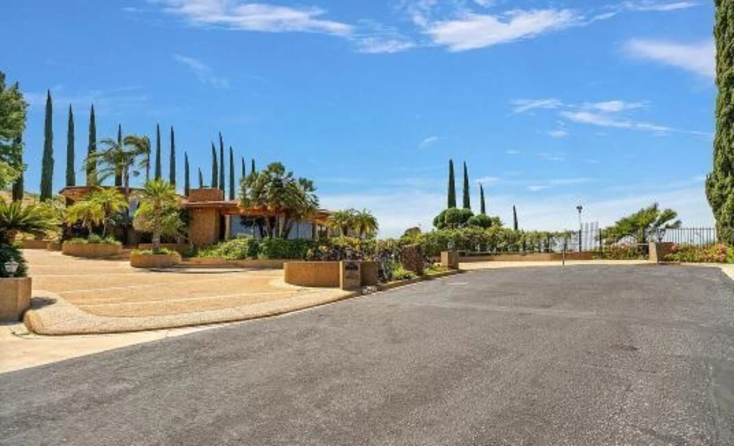 The Alonzo Villa