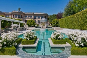 The Oakland Mansion