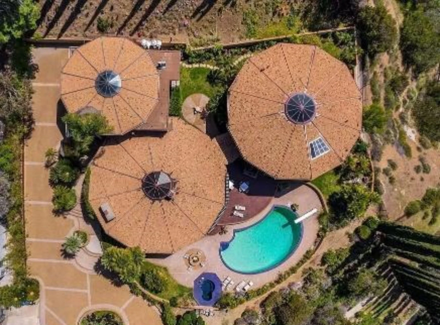 The Alonzo Villa