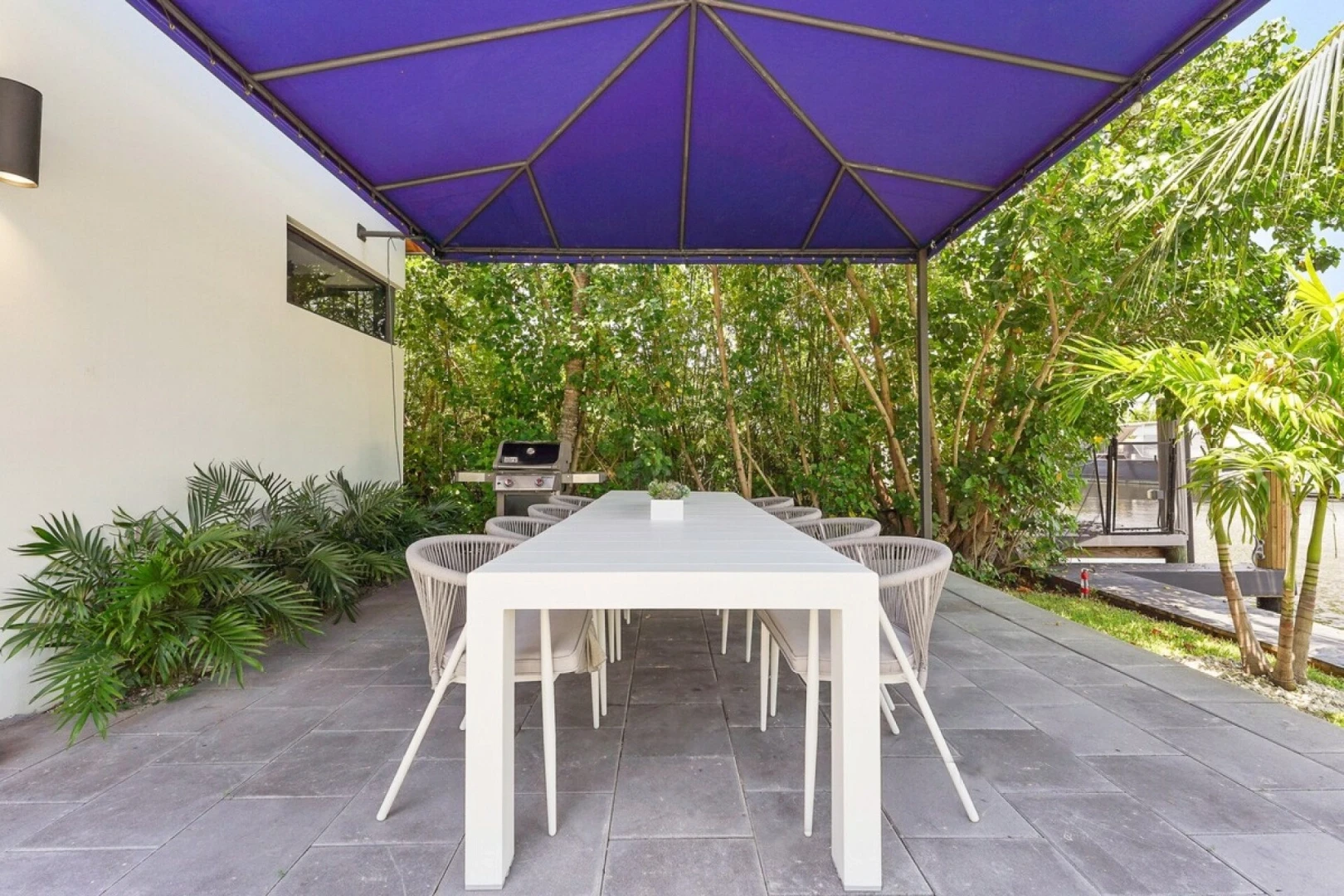 The Azul Villa