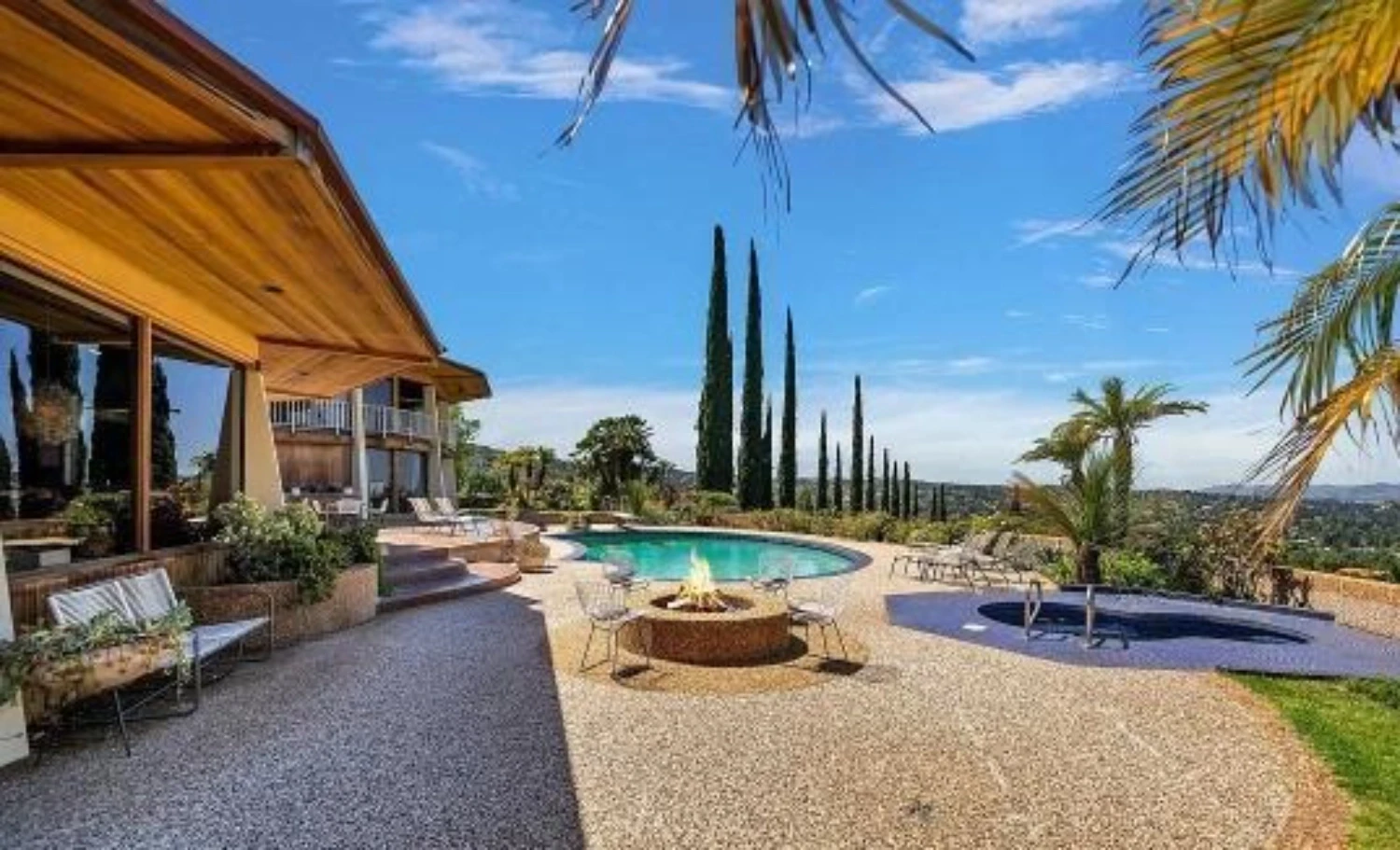 The Alonzo Villa