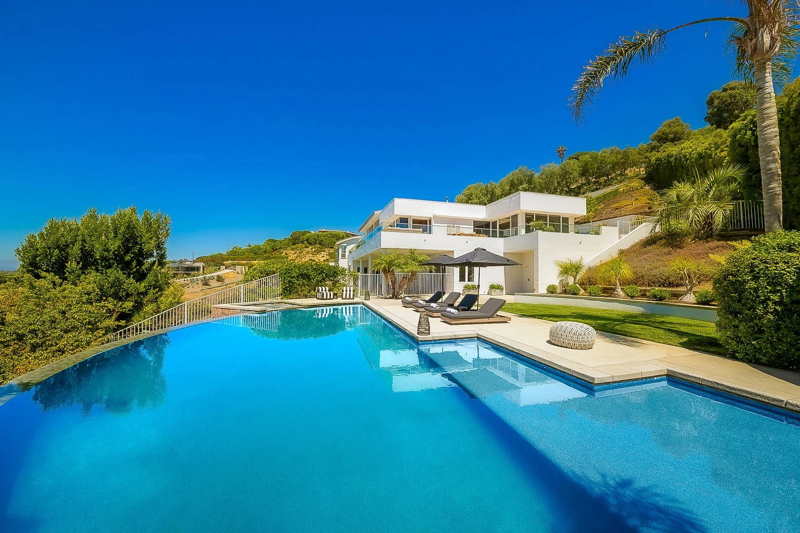 The Winding Estate