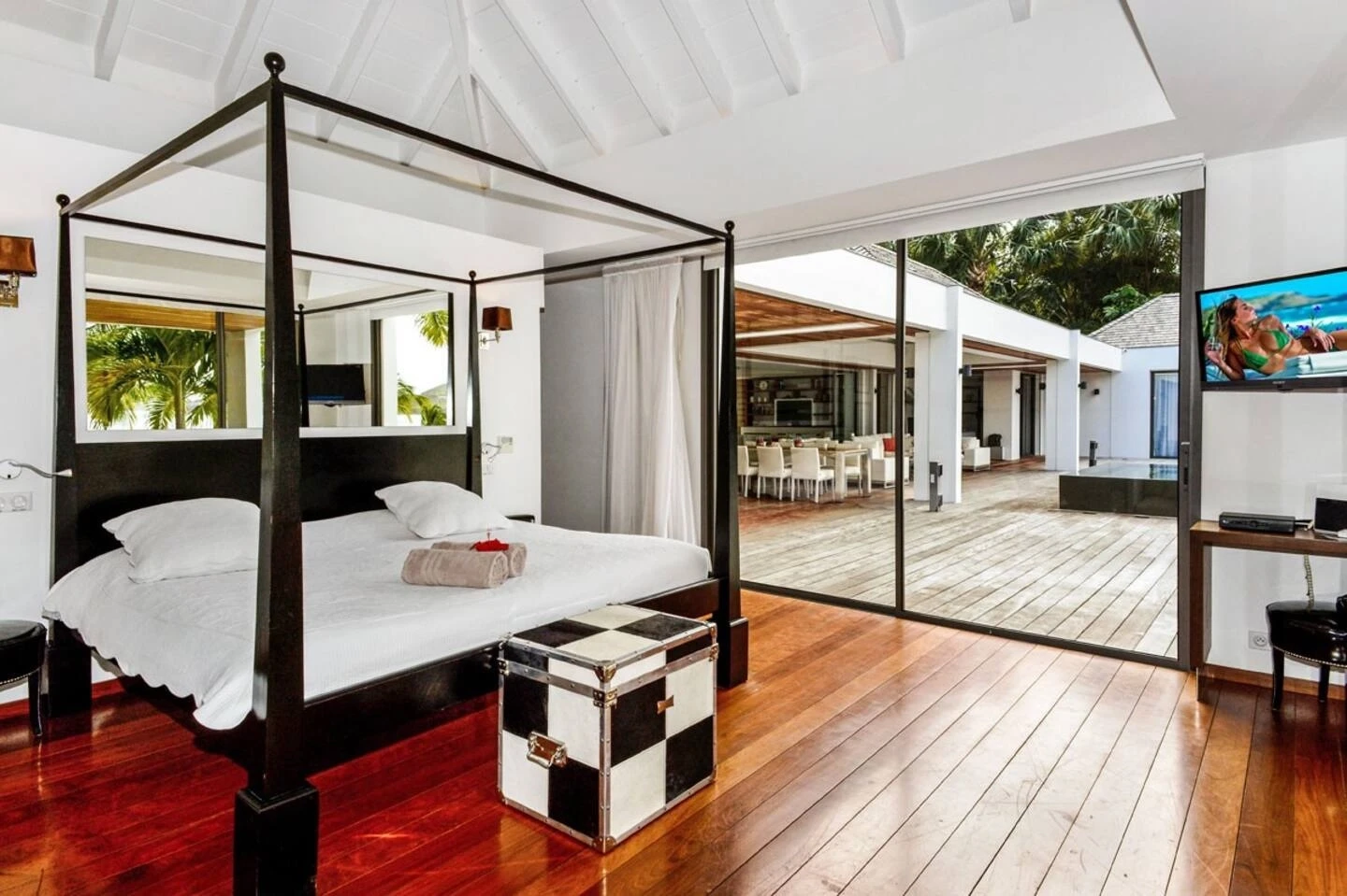 The Palmbeach Villa