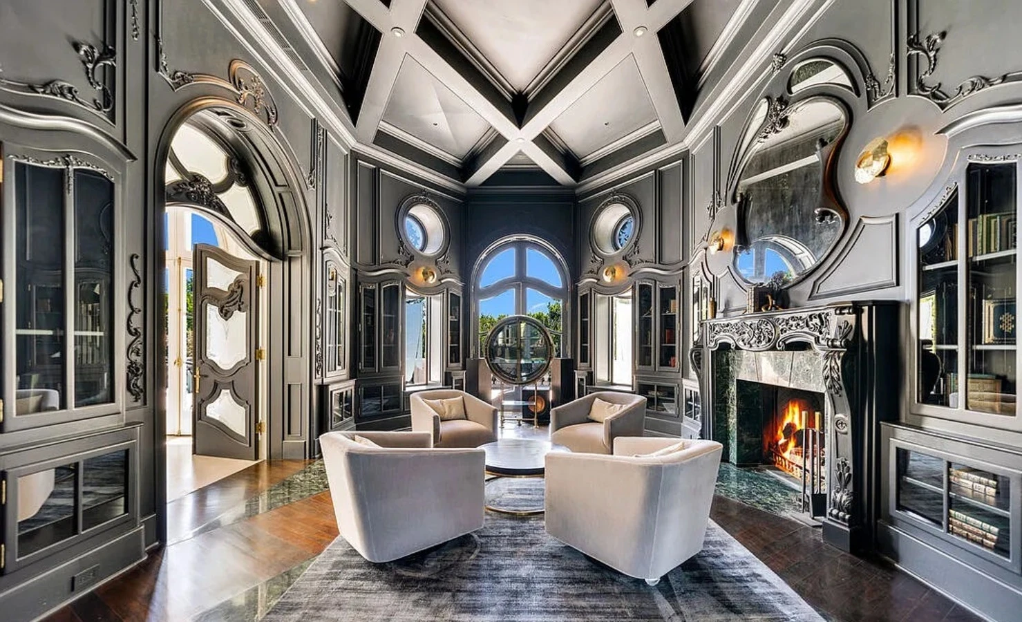 The Laurel Mansion