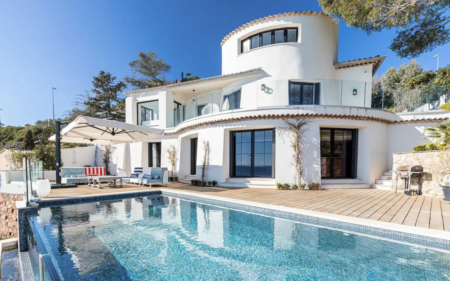 The Heli Villa