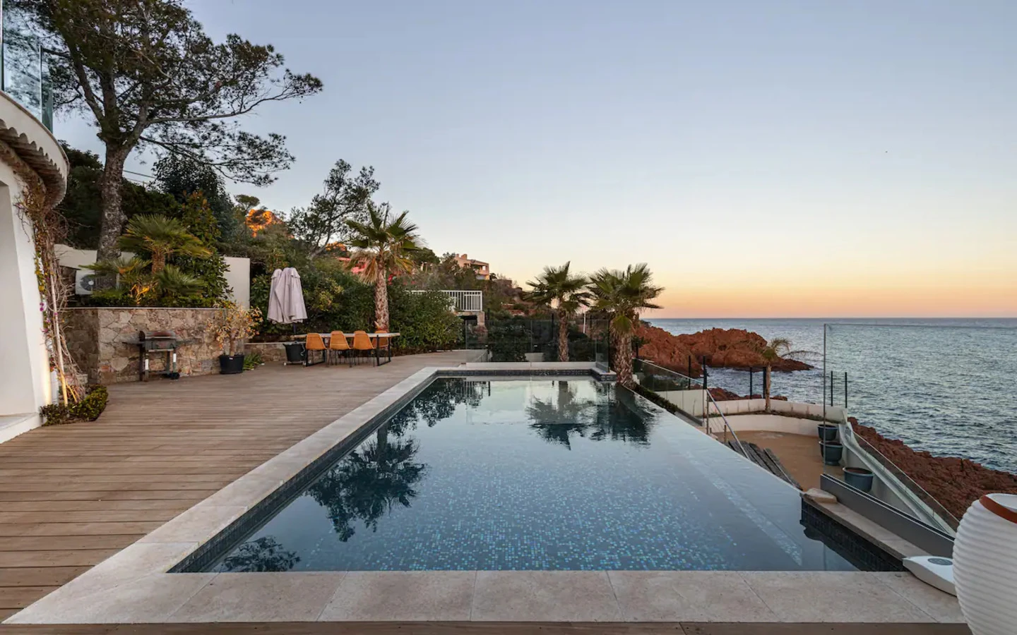 The Heli Villa