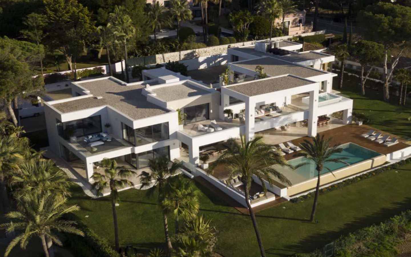 The Perla Villa