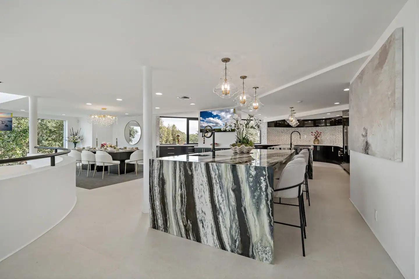 The Yacht Mansion