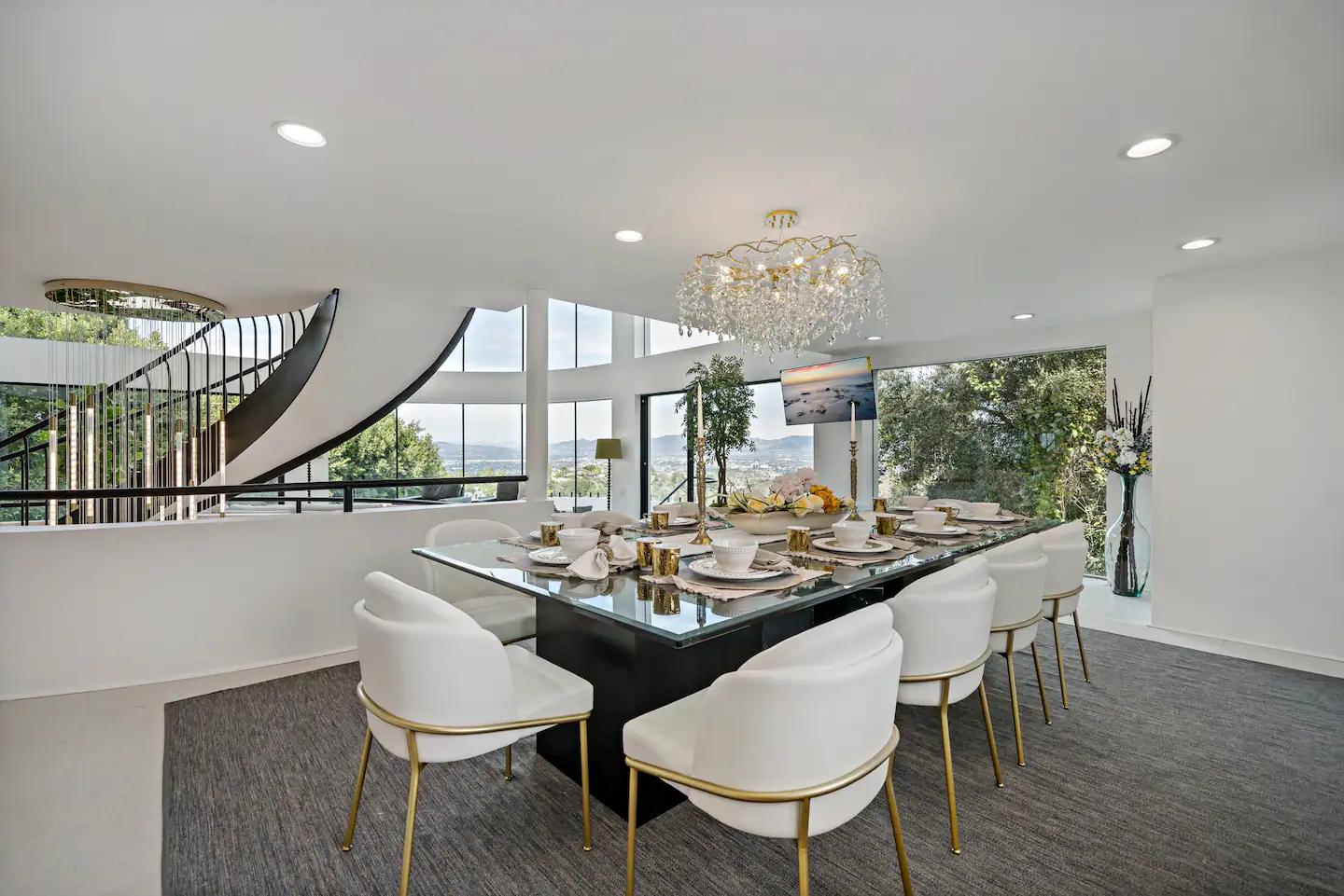 The Yacht Mansion