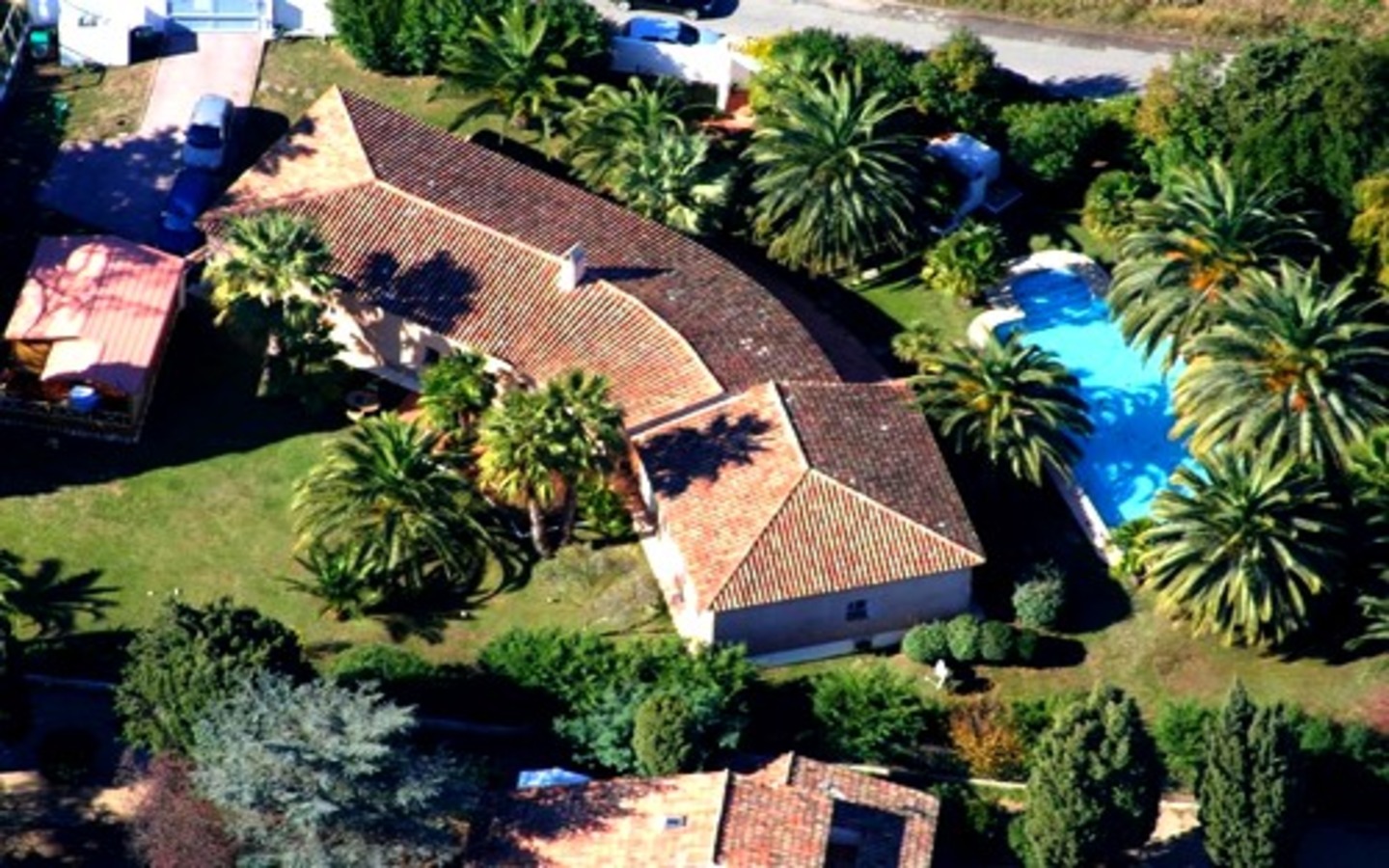 The Aliz Villa