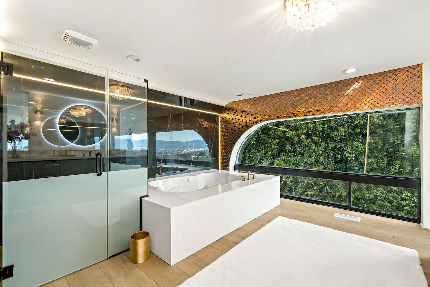 The Yacht Mansion