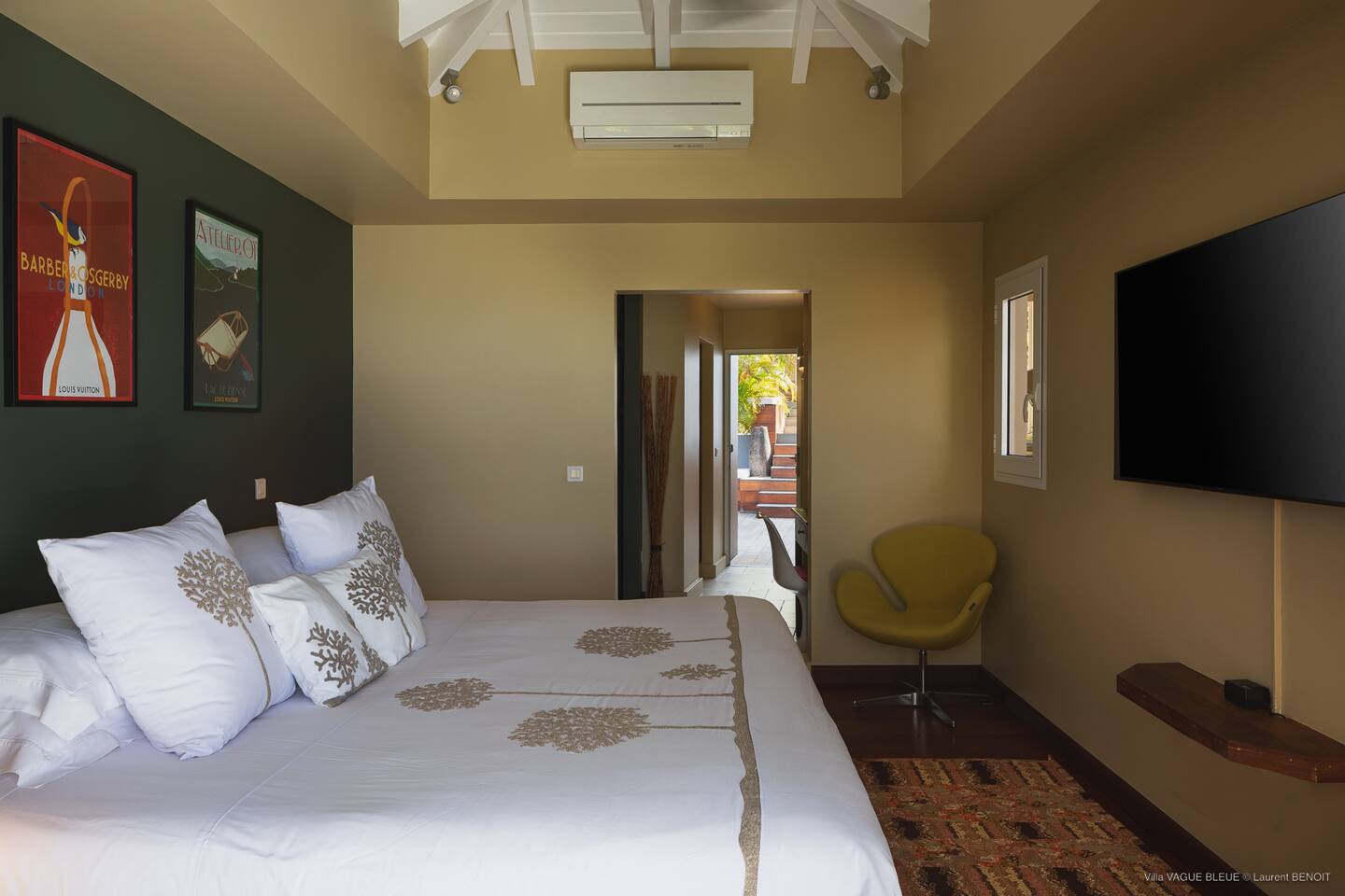 The Vague Bleue Villa by Nightfall Group - Discover a