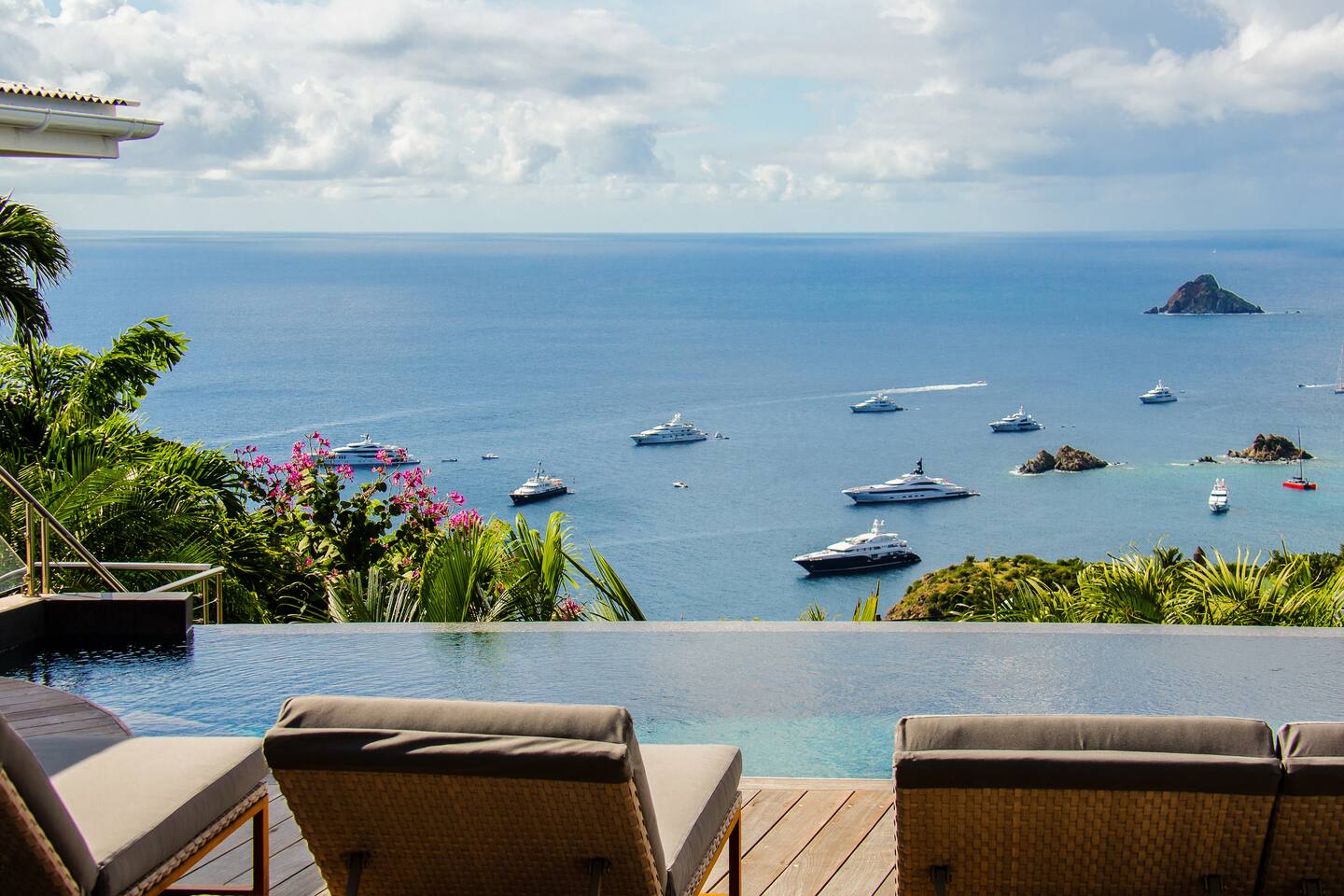 The Vague Bleue Villa by Nightfall Group - Discover a