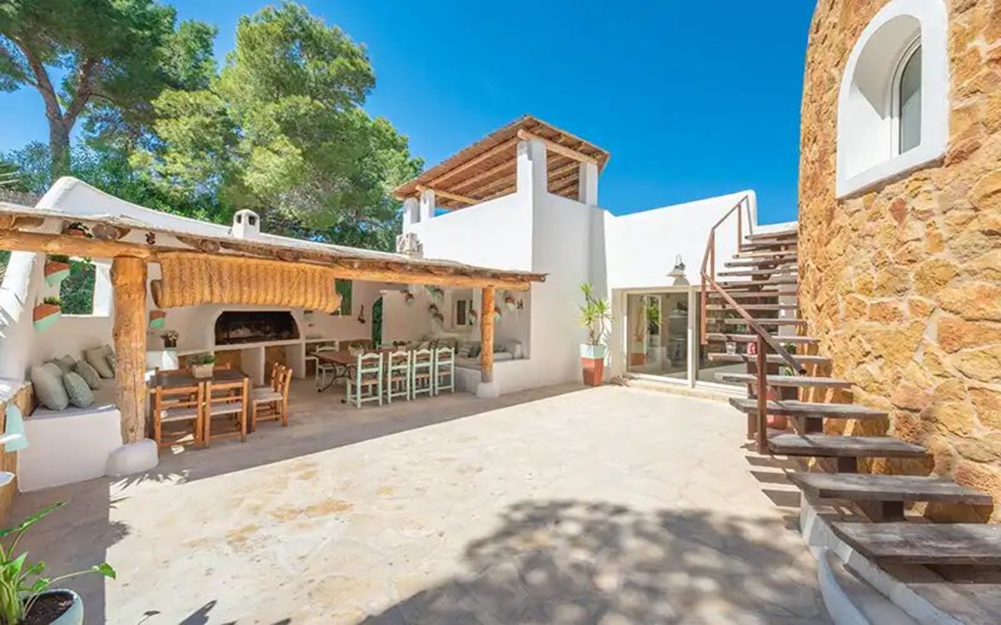 The CanTaika Villa