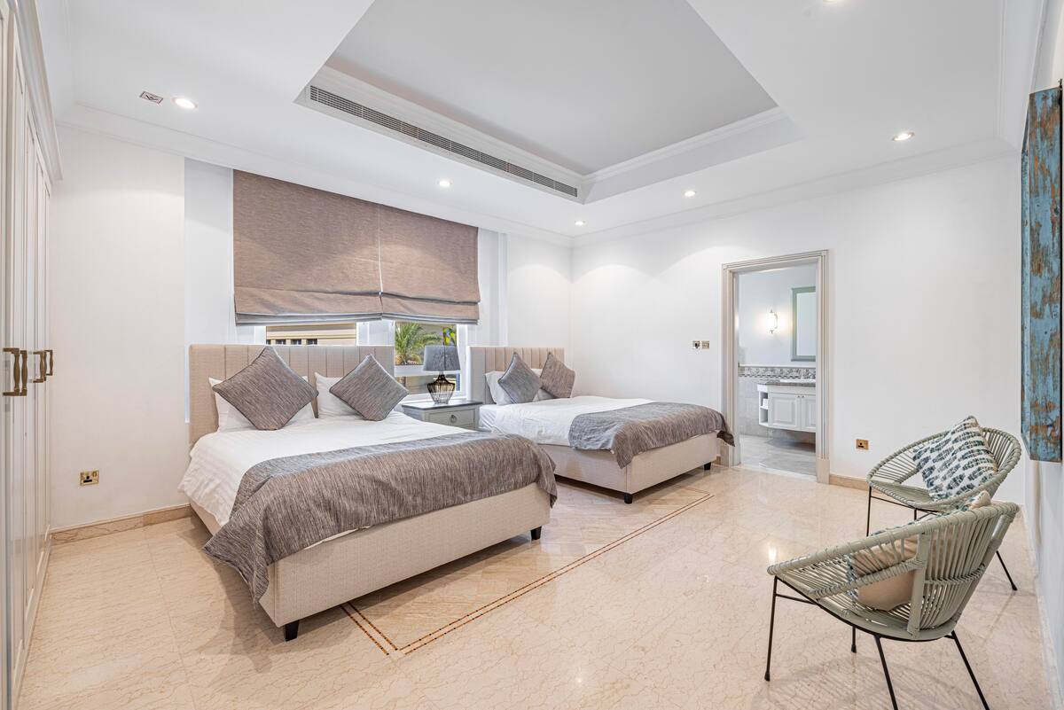 Frond M Villa