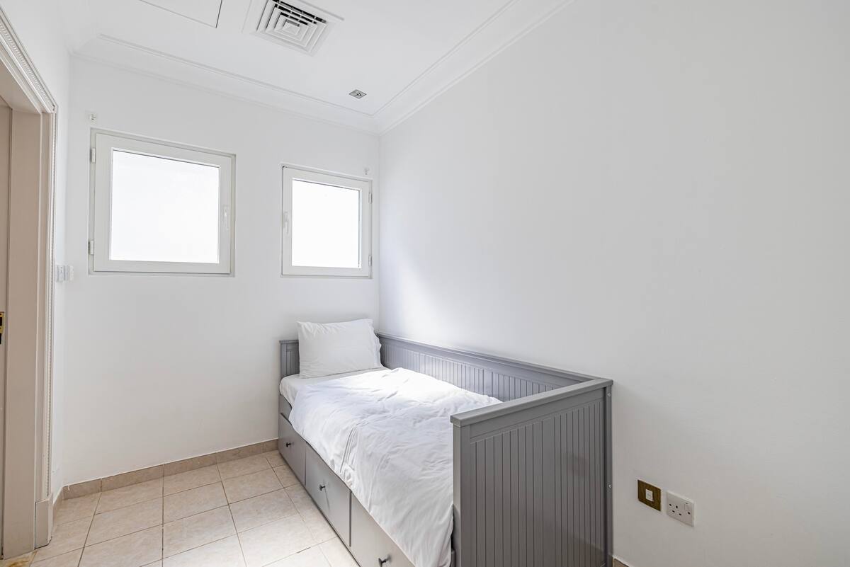 Frond M Villa