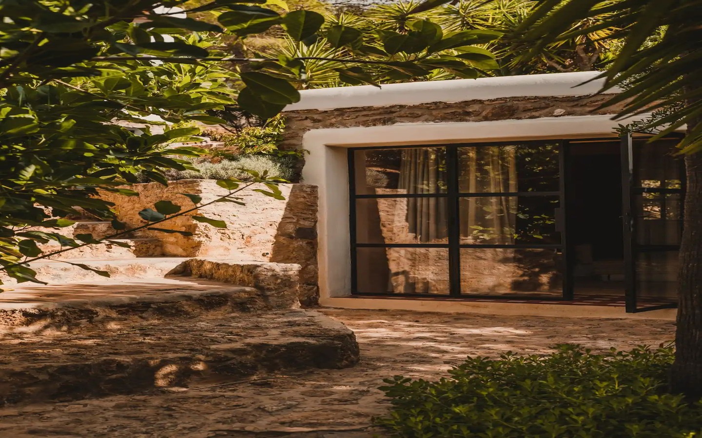The CanNikita Villa