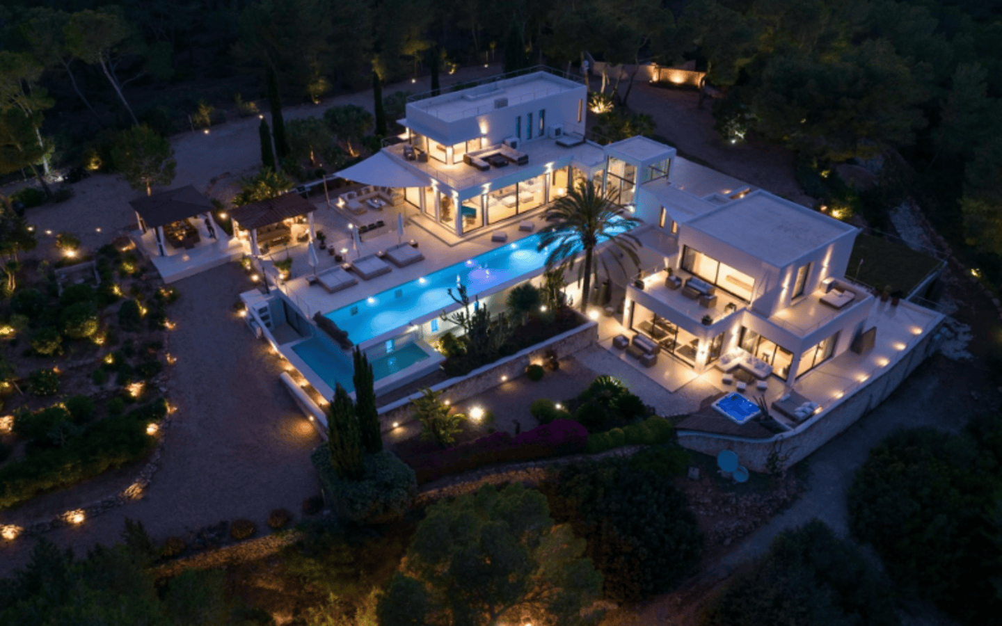 The Leon Mansion