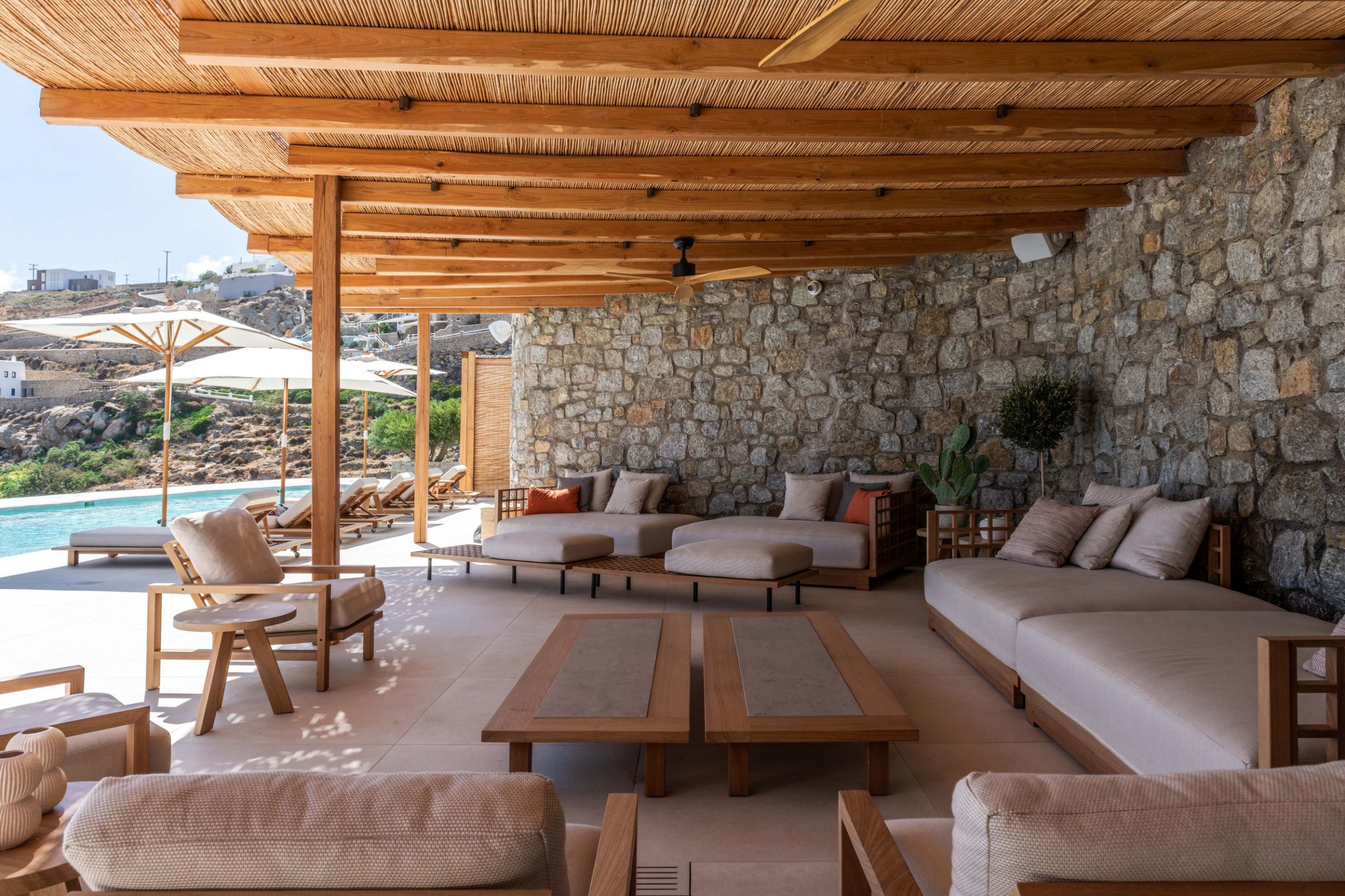 The Psarou Villa