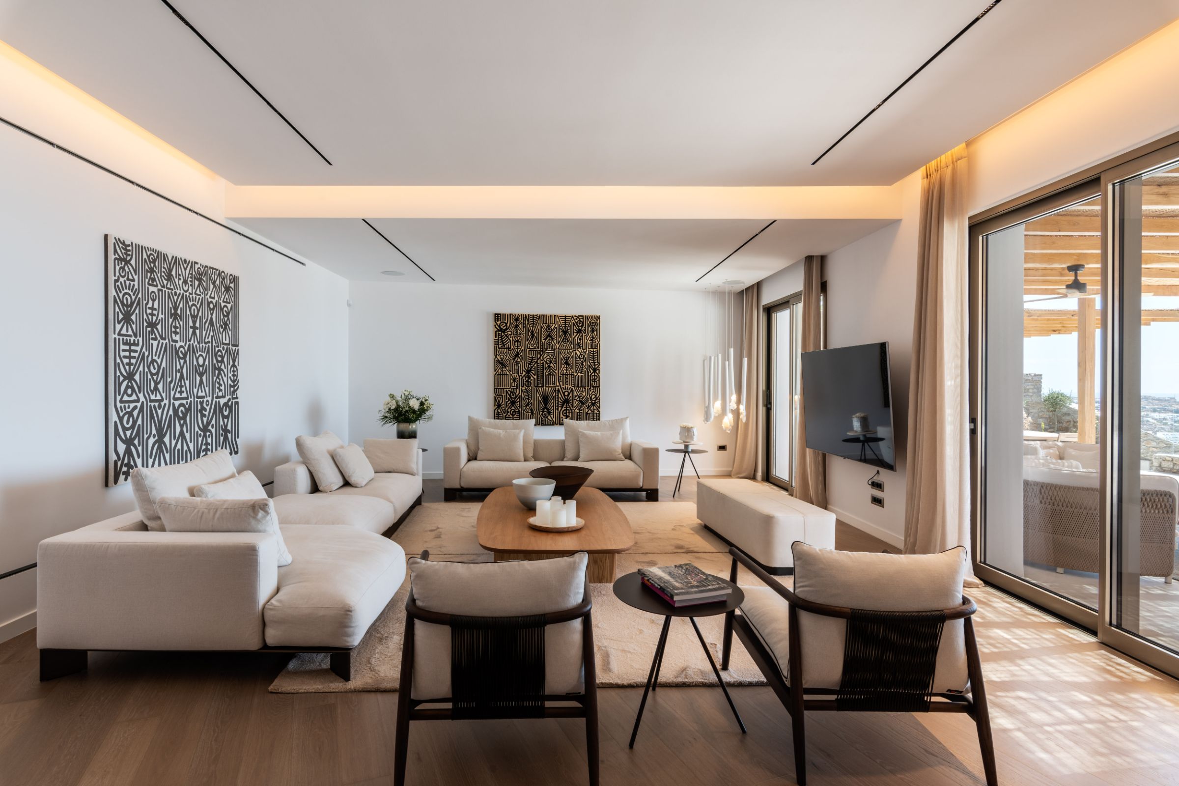The Psarou Villa
