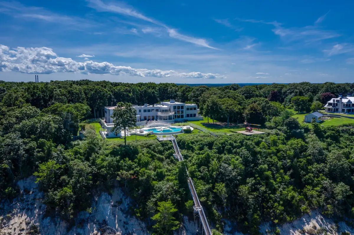 The Palais Estate