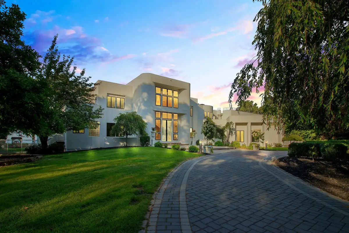 The Palais Estate