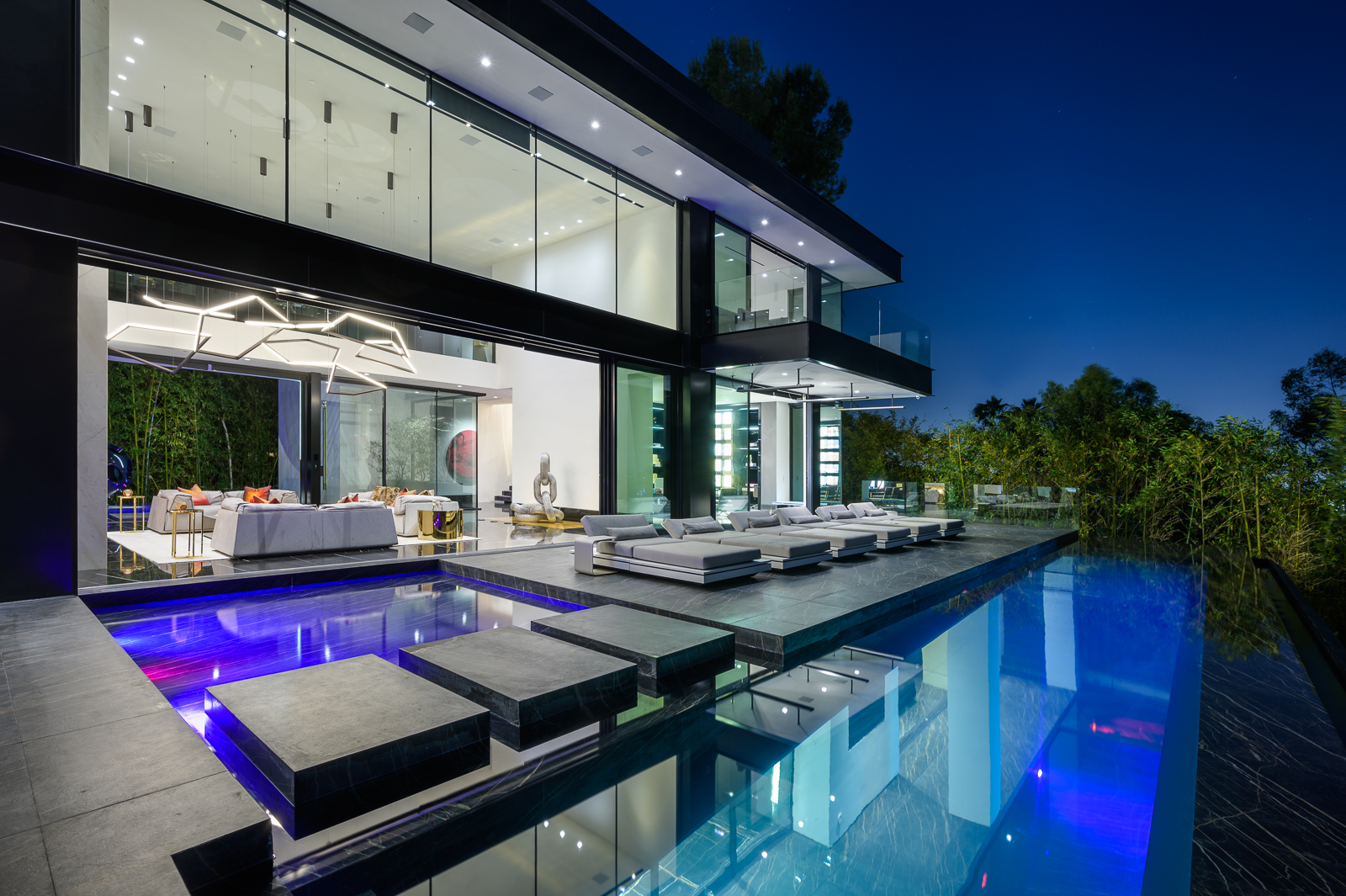 The London Mansion