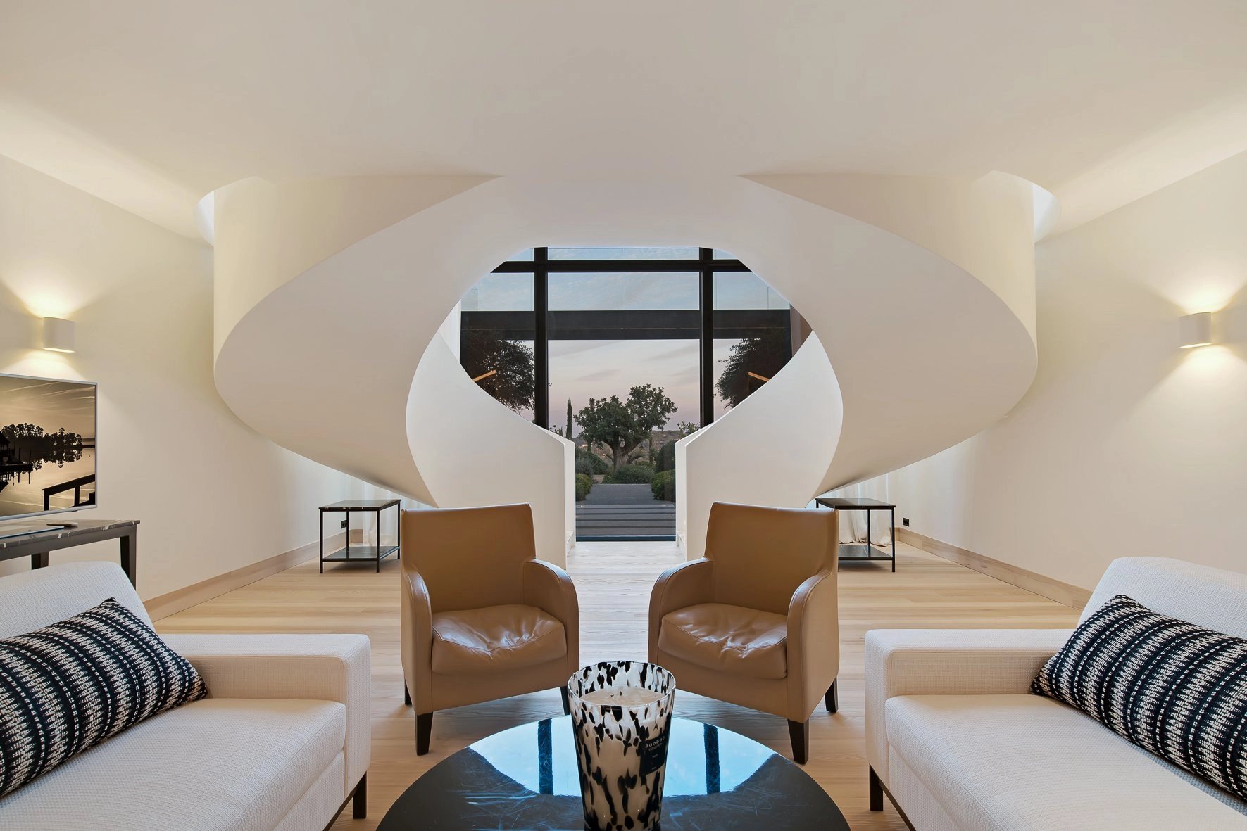 The Bella Villa