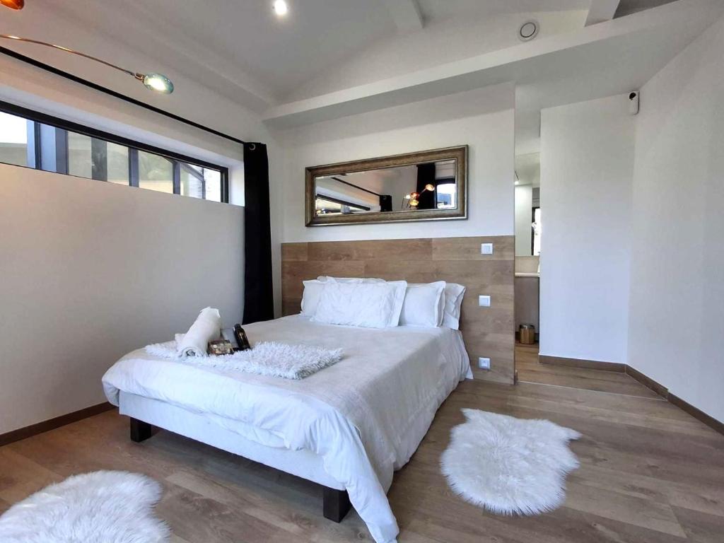 The Cari Villa