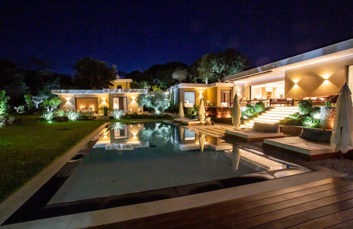 The Alga Villa
