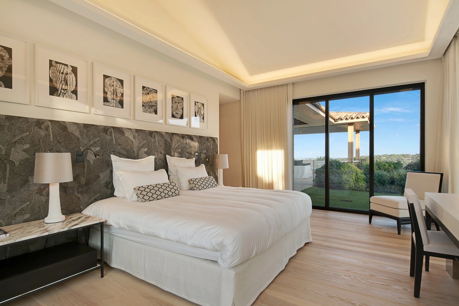 The Bella Villa