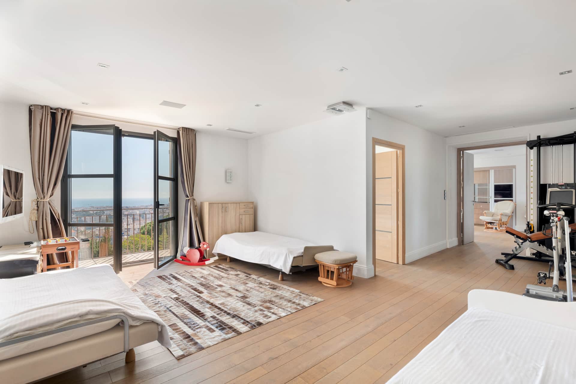 The Hugo Villa