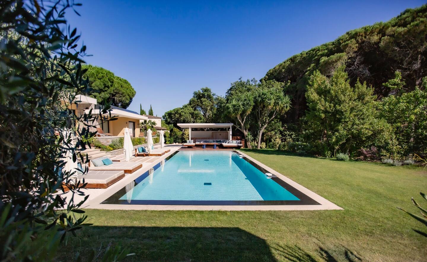 The Alga Villa