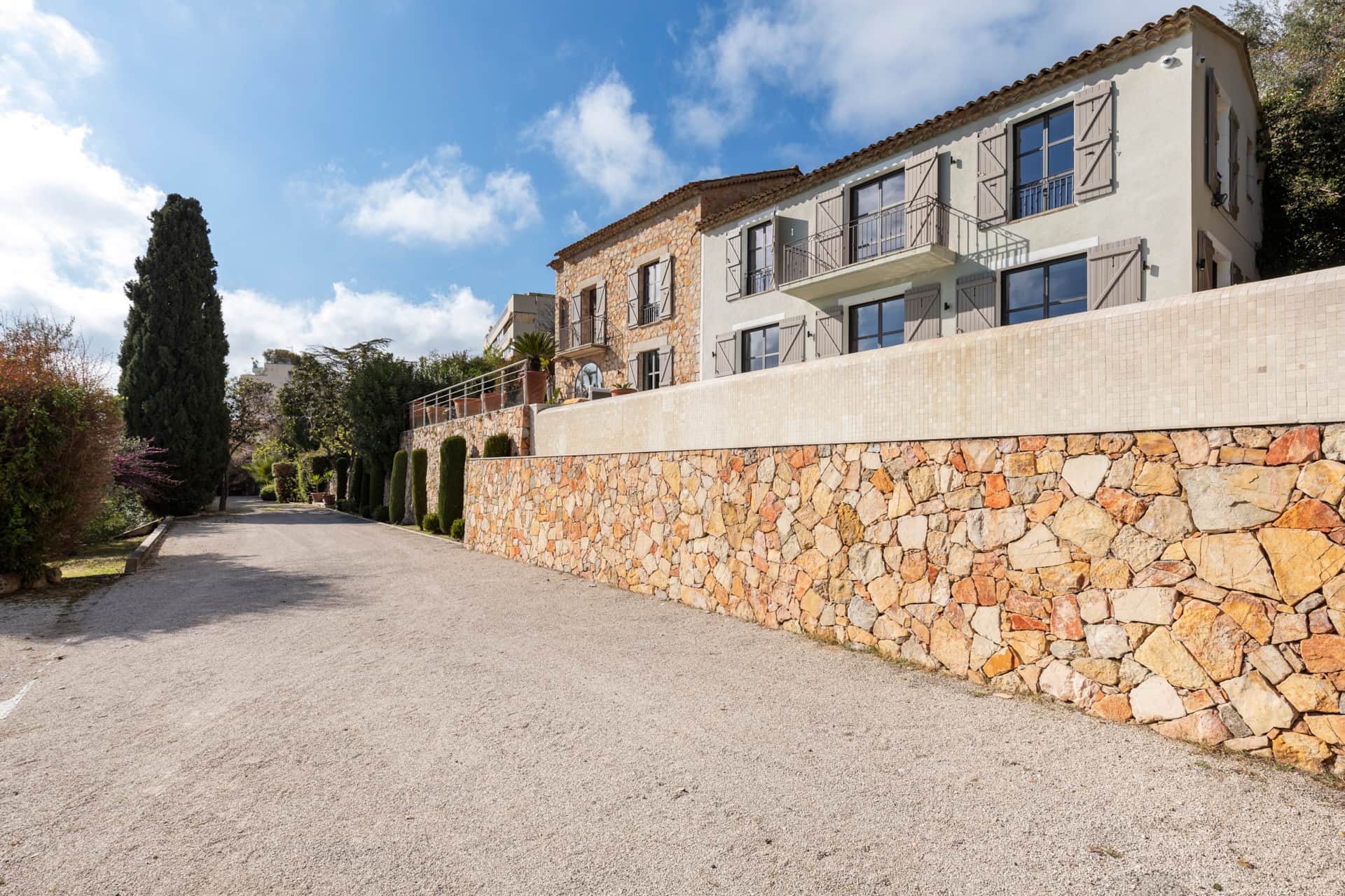 The Hugo Villa