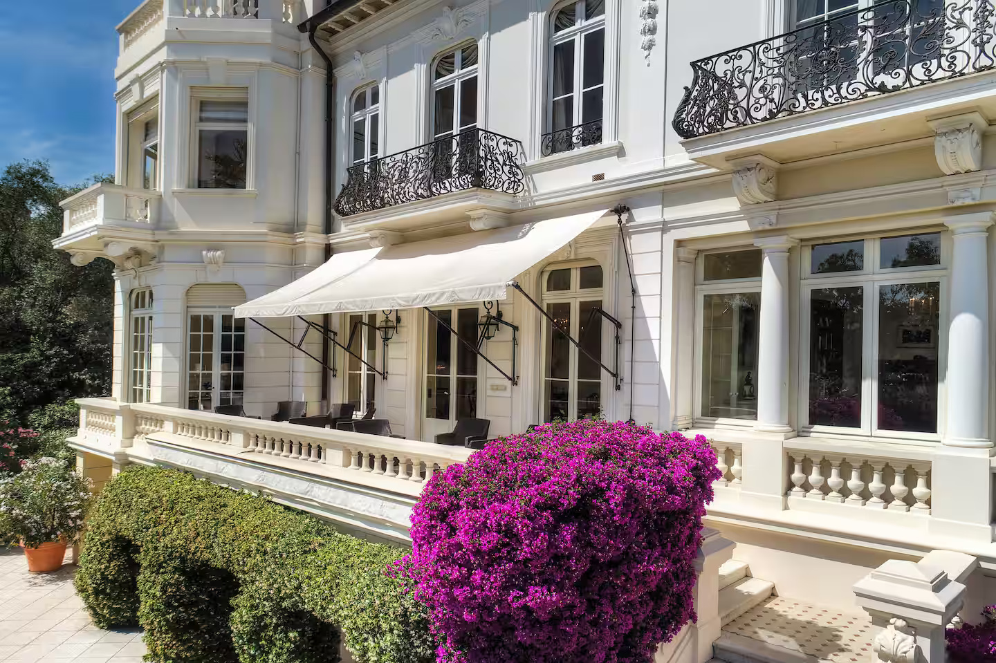 The Alla Villa